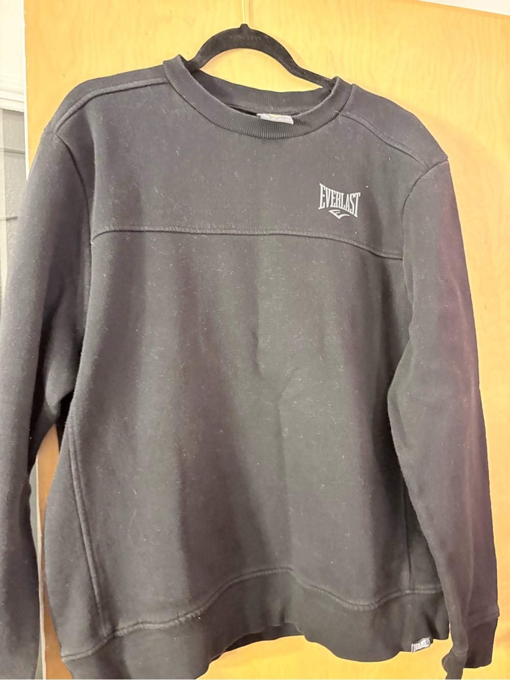 Everlast Black Crewneck Sweatshirt with Chest Logo